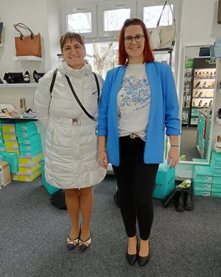 Gratulujeme výherkyni naší soutěže!!!!👠💥 Cenu dvou libovolných párů Piccadilly jsme předali. Děkujeme všem, kteří se do...